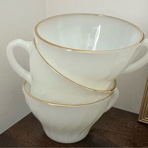 Anchor Hocking White Milk Glass Teacups with Gold Trim set of three coffee ☕️